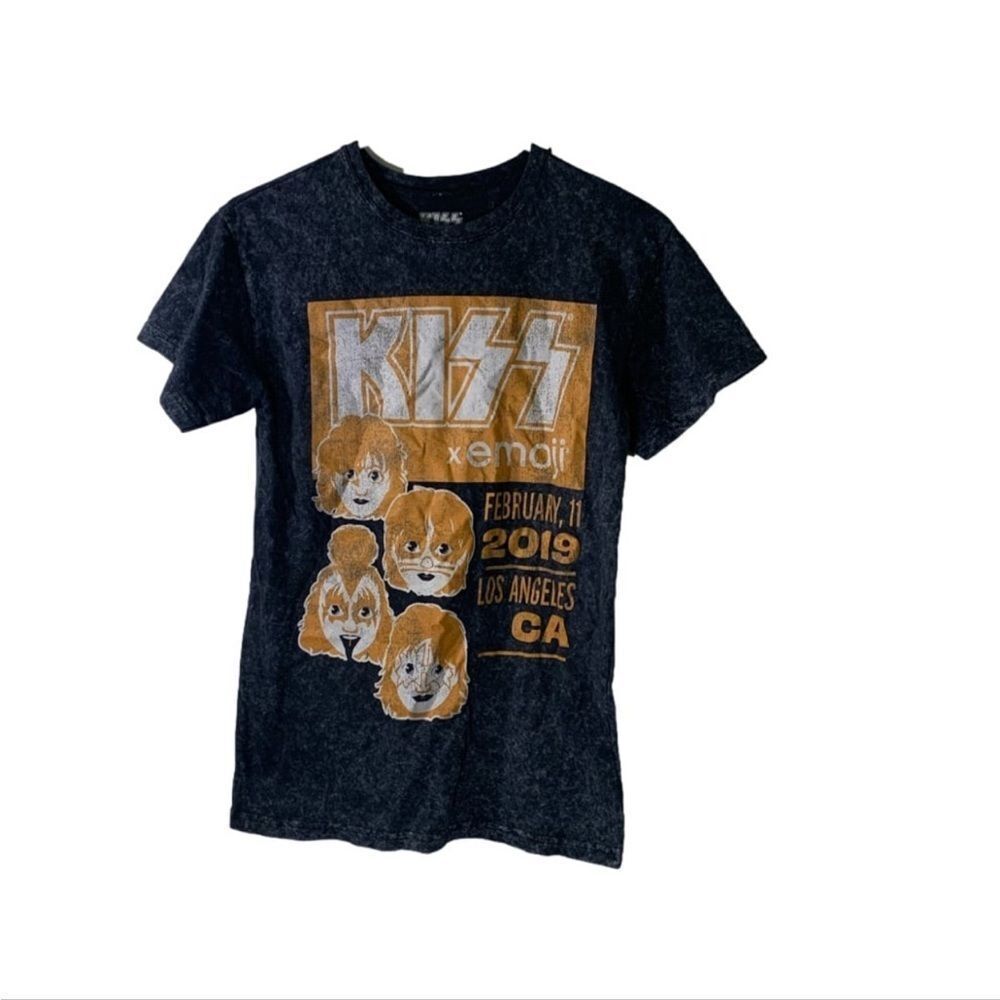 Goodie Two Sleeves Kiss X‎ Emoji Small T Shirt